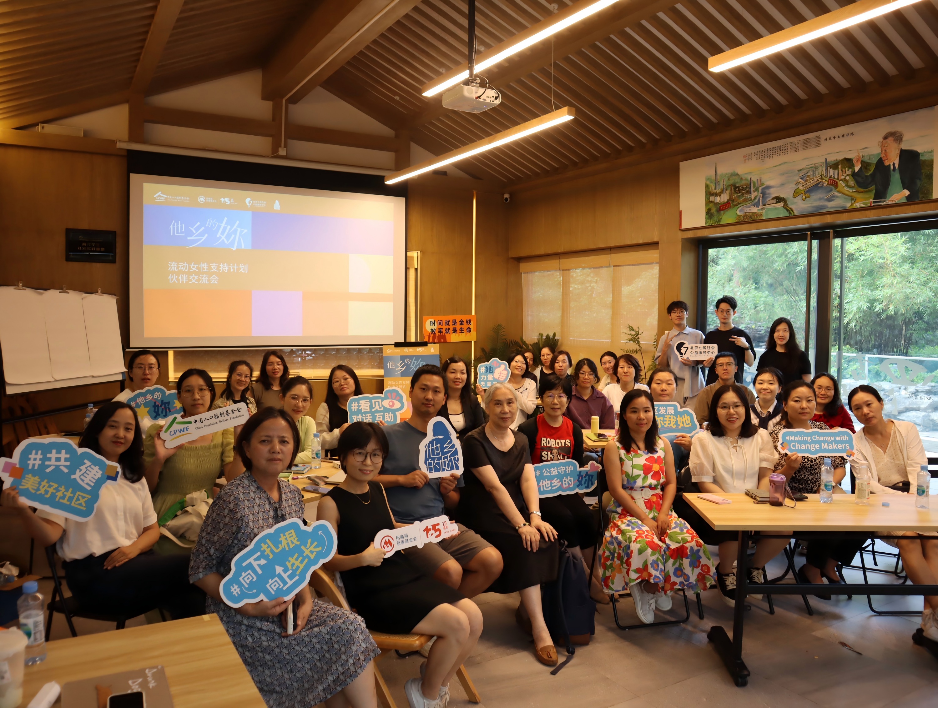 1764577430133327.jpg 9957a49adc0078c744bac9d3d221c7e(1).jpg